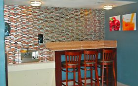 Stay Express Inn Dallas - Fair Park / Downtown (Adults Only)